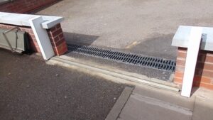 Flood barrier